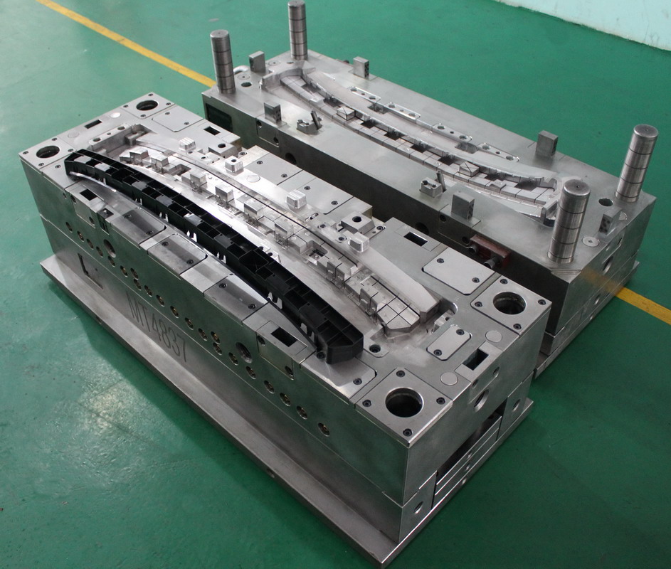 注塑模具与塑胶样品 现代制造业的核心纽带